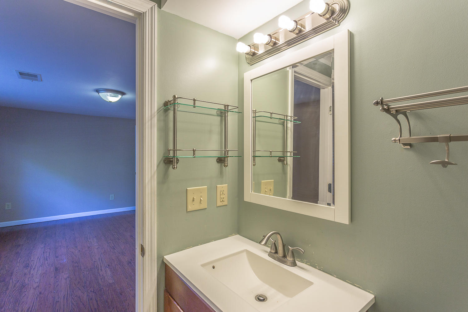 8828 Igou Gap Road Chattanooga, TN 37421 - Photo 30 of 60 8828 Igou Gap-57