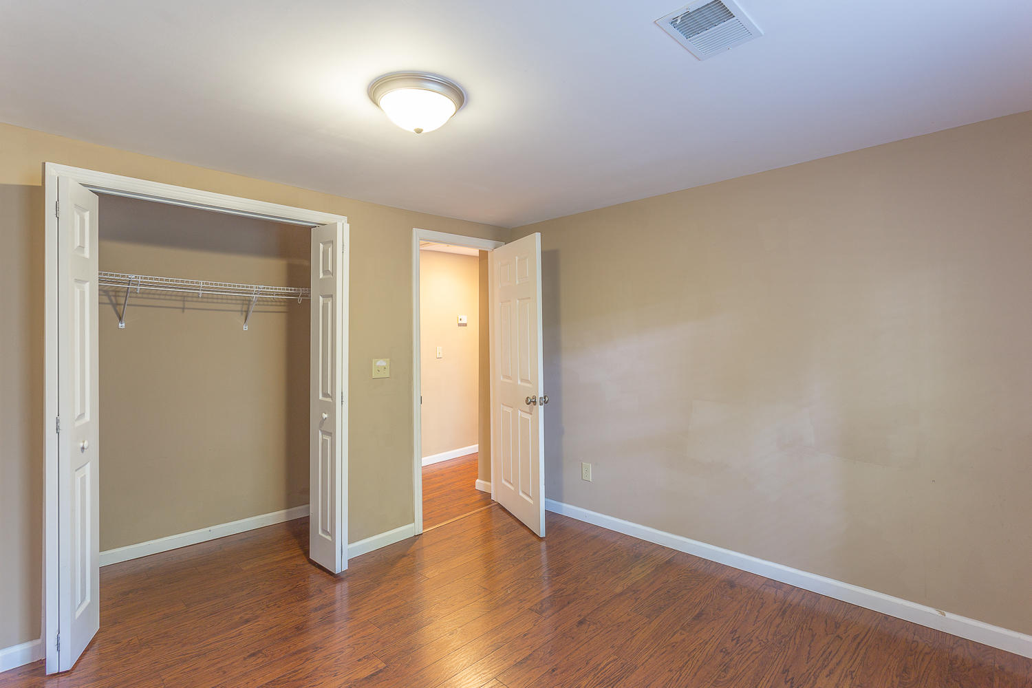 8828 Igou Gap Road Chattanooga, TN 37421 - Photo 38 of 60 8828 Igou Gap-67