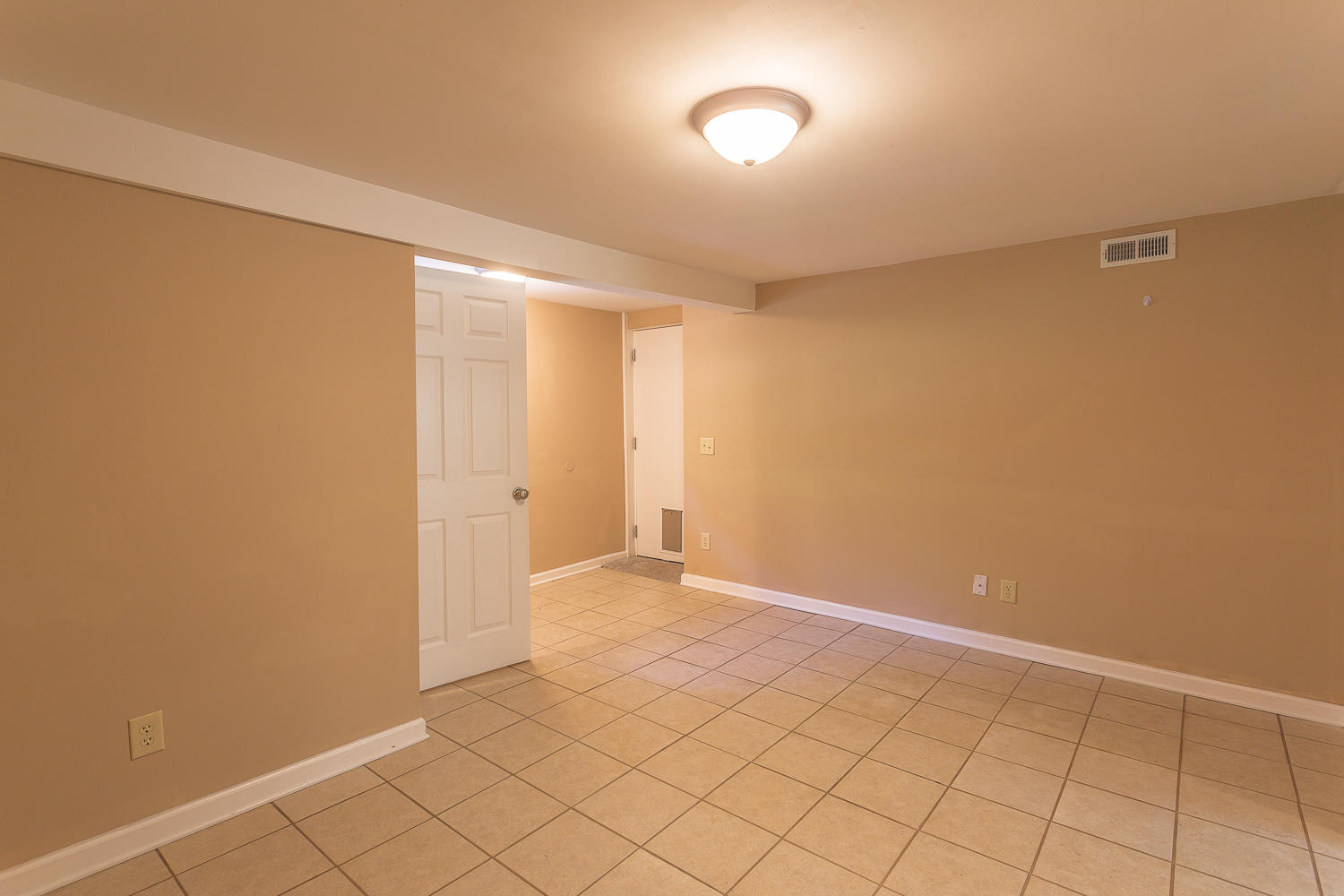 8828 Igou Gap Road Chattanooga, TN 37421 - Photo 46 of 60 8828 Igou Gap-77