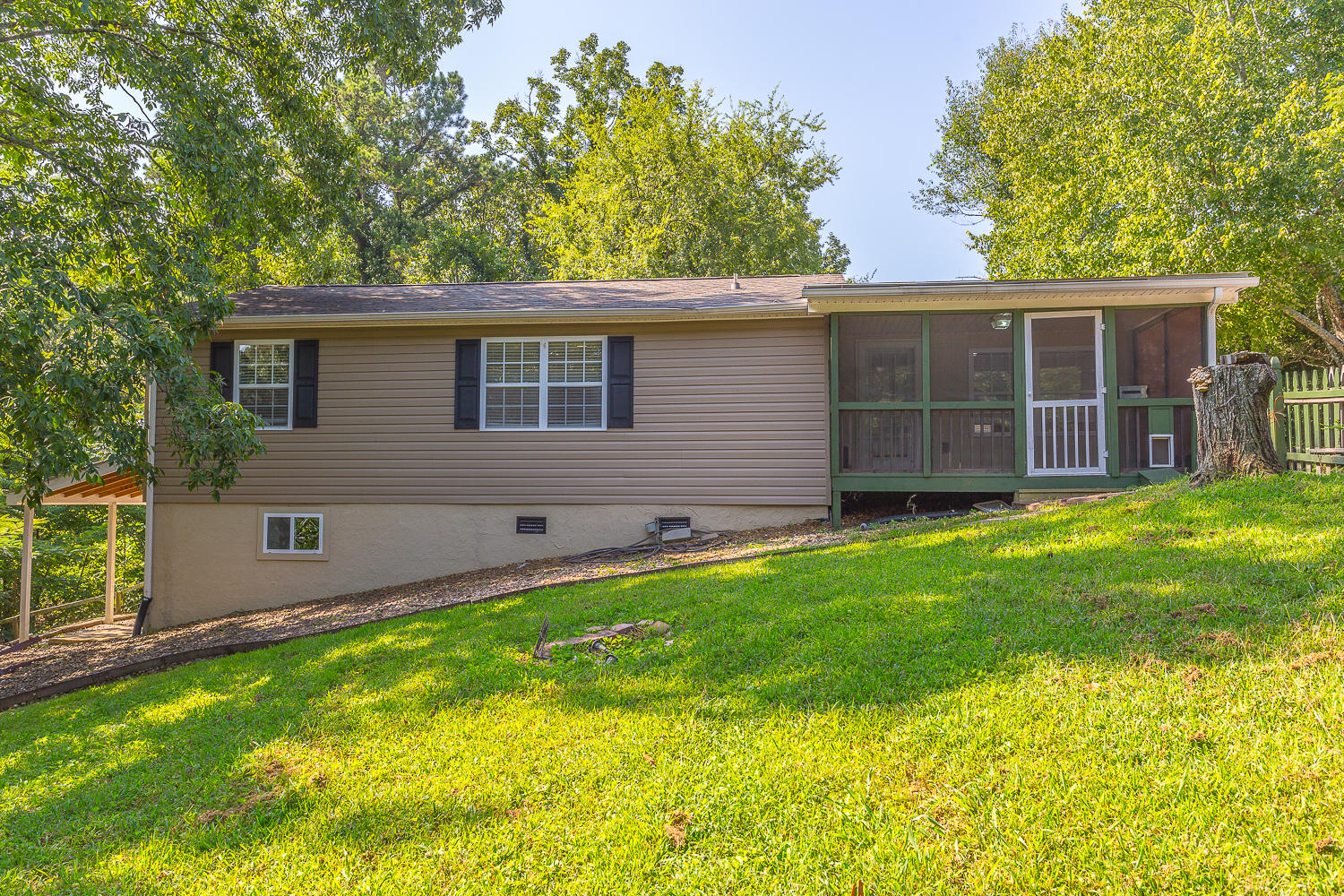 8828 Igou Gap Road Chattanooga, TN 37421 - Photo 48 of 60 8828 Igou Gap-9