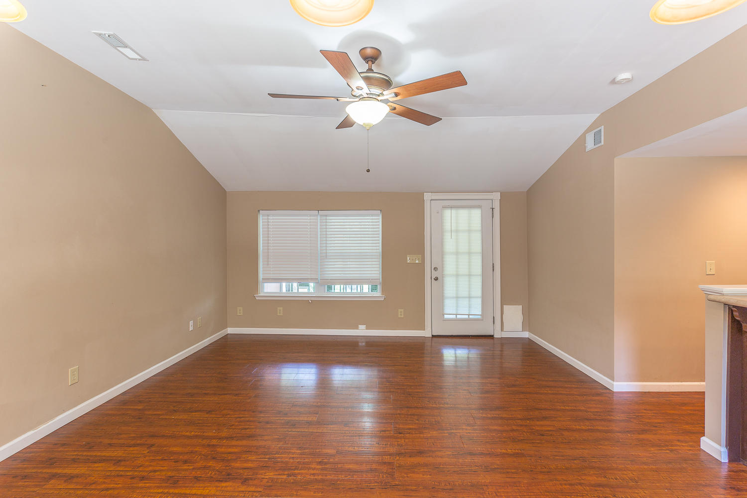 8828 Igou Gap Road Chattanooga, TN 37421 - Photo 10 of 60 8828 Igou Gap-36