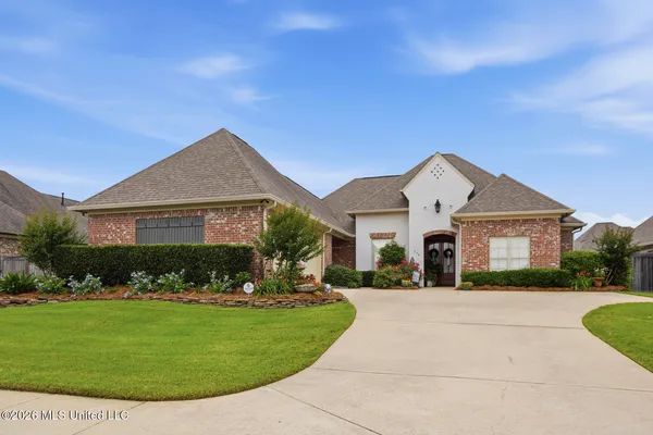 $385,000 | 308 West Park Street, Canton, MS 39046