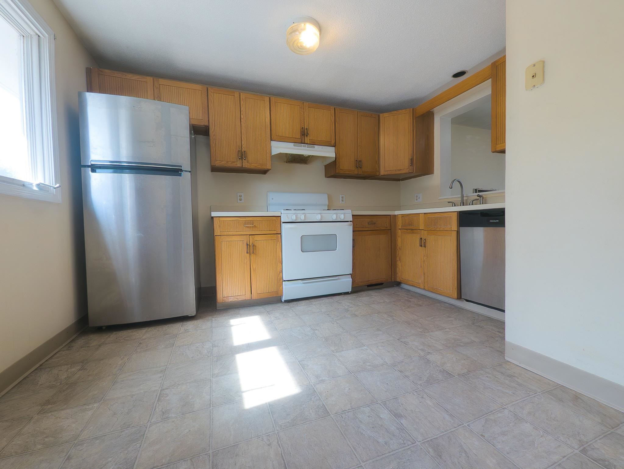 56 Merrimack Drive Merrimack, NH 03054 - Photo 3 of 26