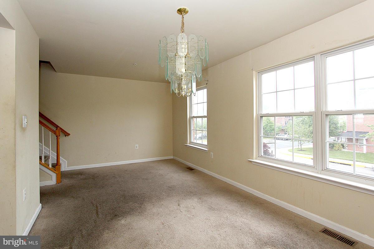 5529 Shallow River Road Clinton, MD 20735 - Photo 16 of 30 Dining Room