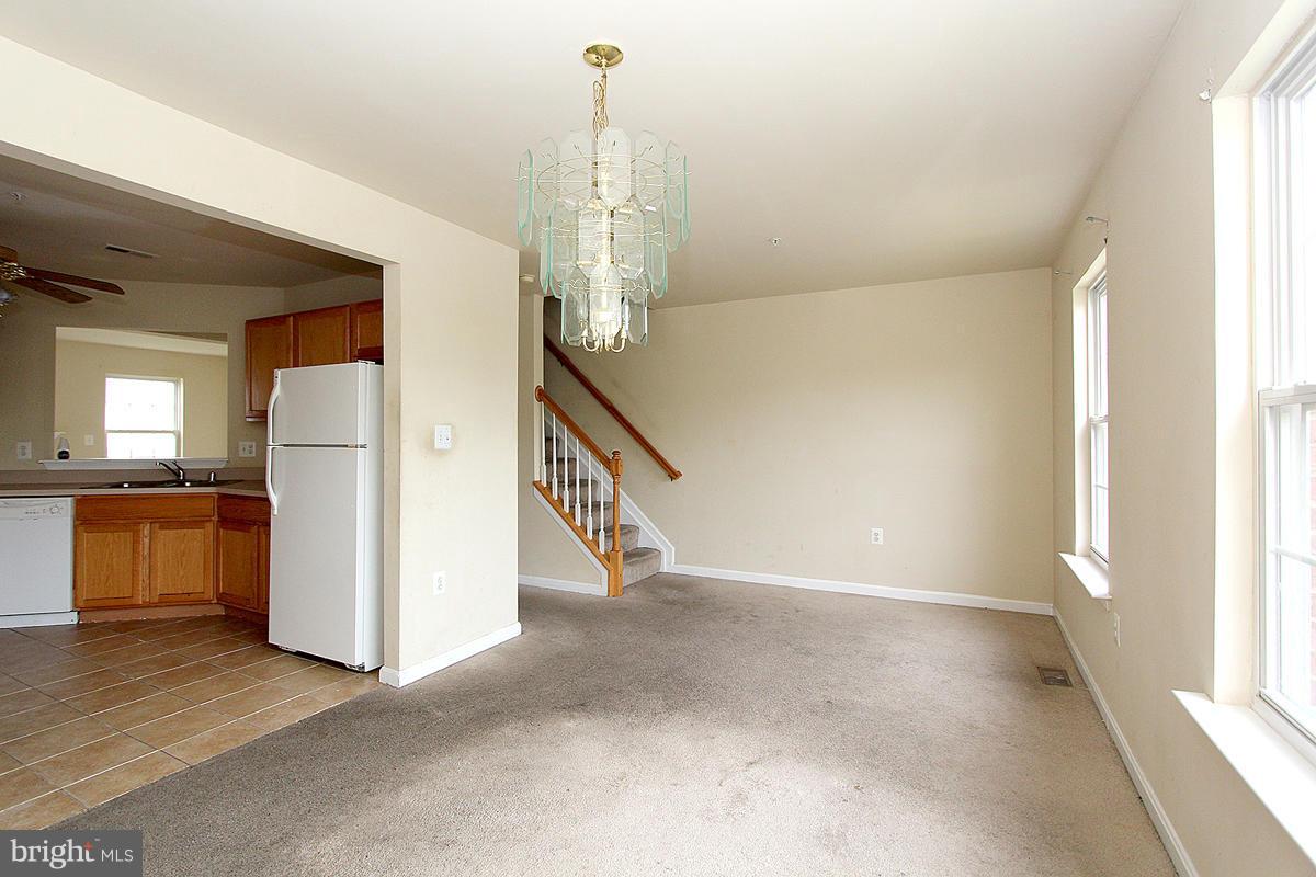 5529 Shallow River Road Clinton, MD 20735 - Photo 17 of 30 Dining Room