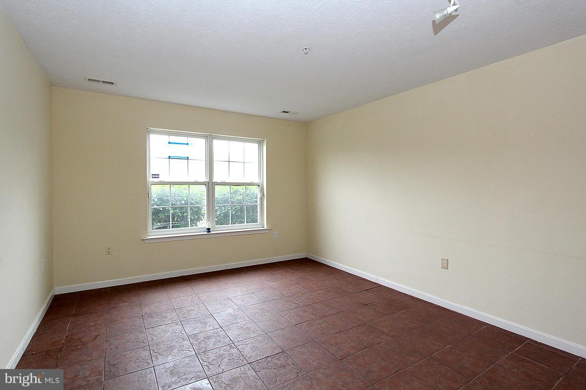 5529 Shallow River Road Clinton, MD 20735 - Photo 6 of 30 Den