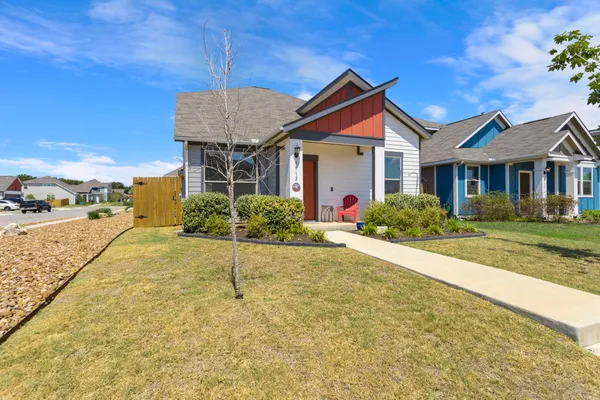 $2,250 | 1912 Los Olivios Way, Austin, TX 78725