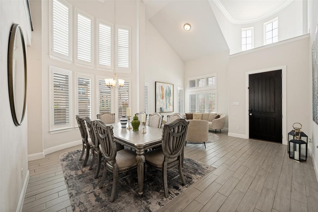 1935 Stamp Road Irving, TX 75062 - Photo 5 of 23 Gallery Image 5