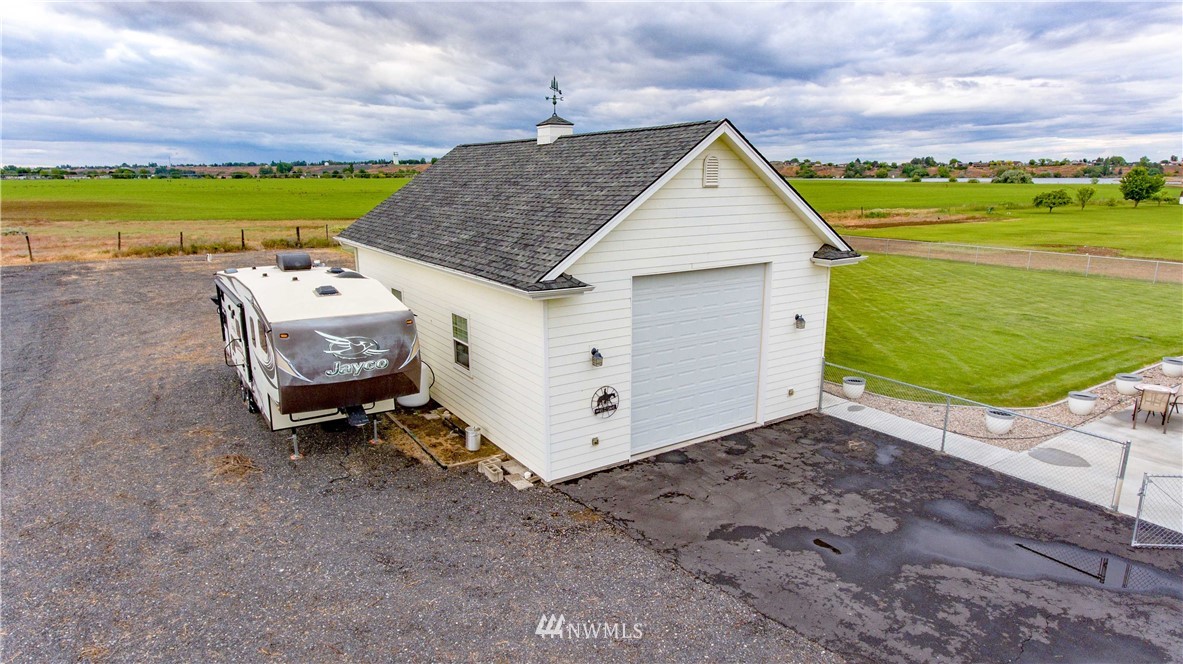 8118 2.4 Road Northeast Moses Lake, WA 98837 - Photo 22 of 25 Gallery Image 22