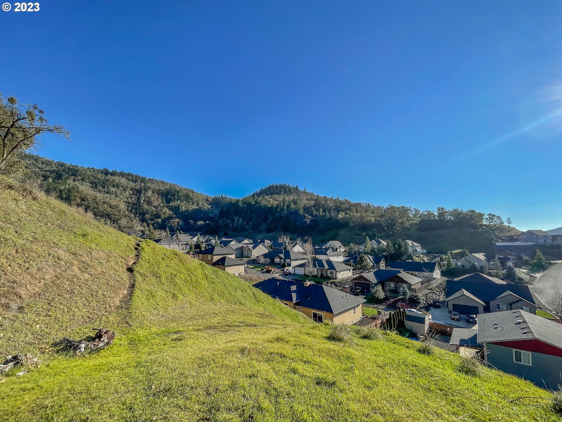 611 North View Drive Winchester, OR 97495 - Photo 7 of 10
