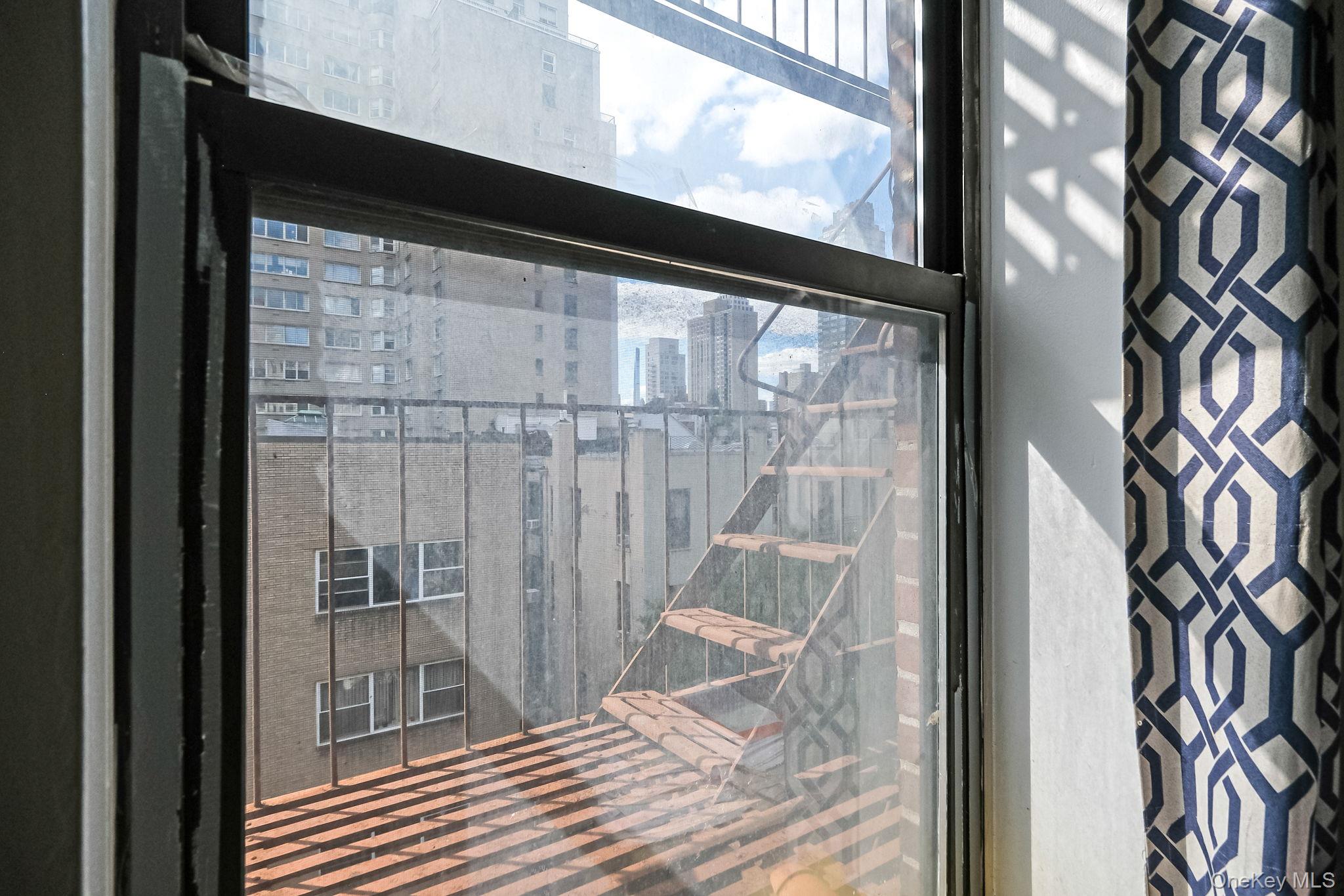 403 East 87th Street, Unit 3B Manhattan, NY 10128 - Photo 13 of 25