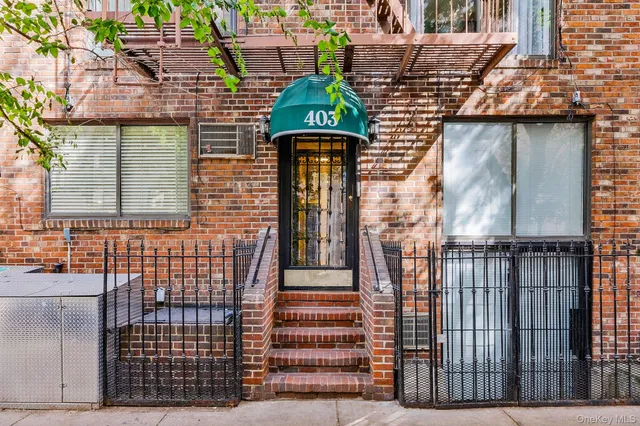 $485,000 | 403 East 87th Street, Unit 3B | Upper East Side