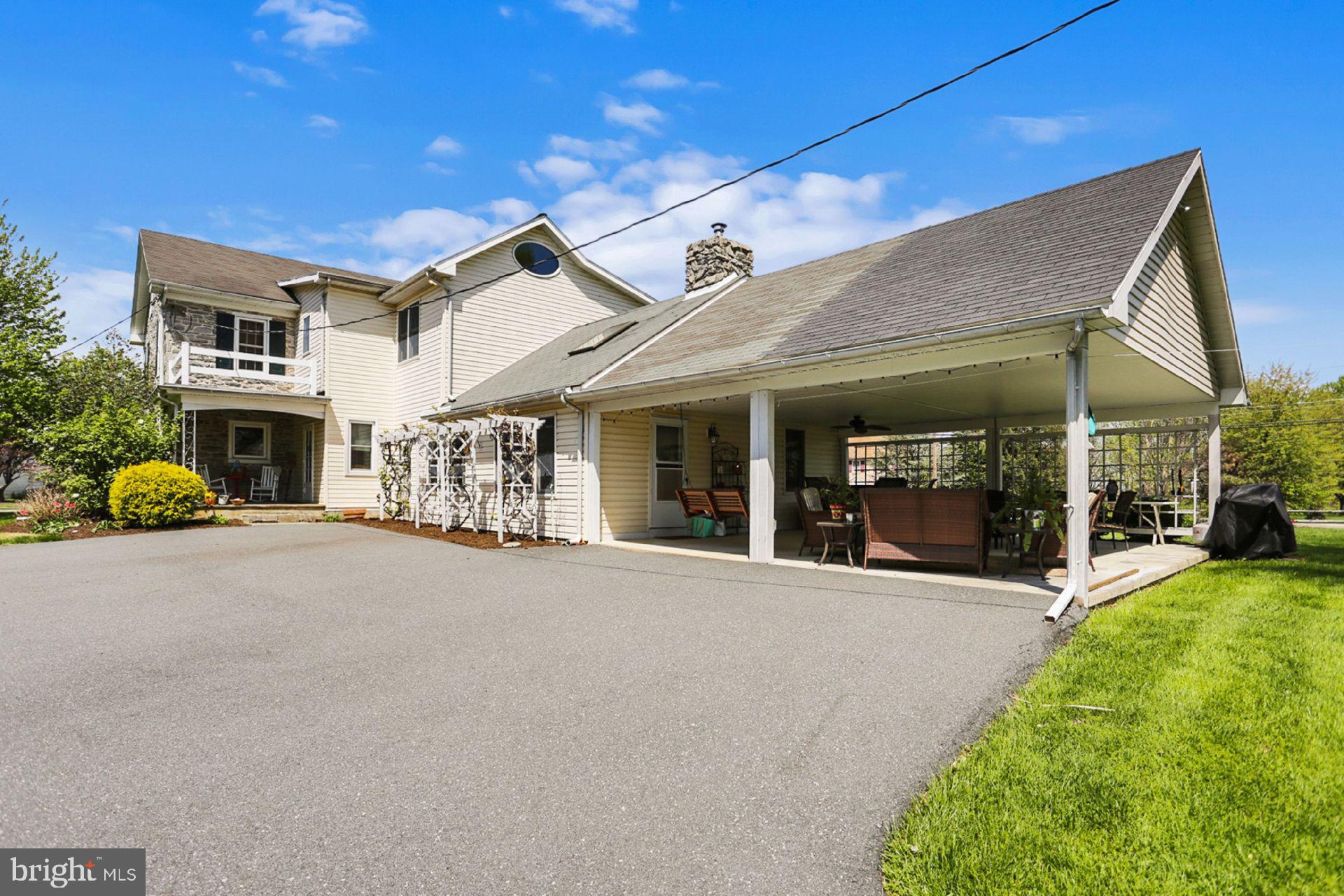 379 Martins Road Reading, PA 19608 - Photo 5 of 53