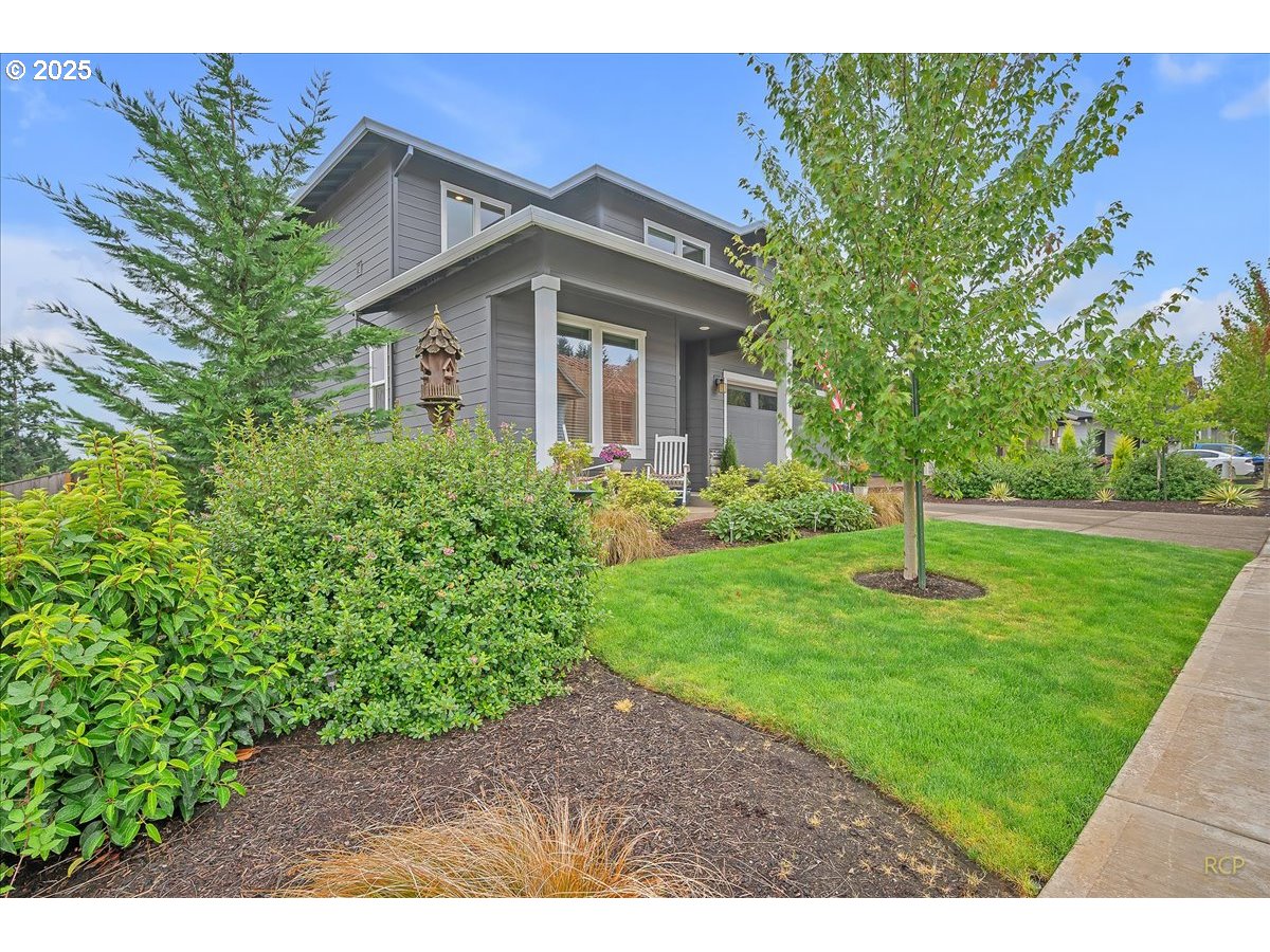 35560 Valley View Drive St. Helens, OR 97051 - Photo 2 of 47 a front view of a house with a yard