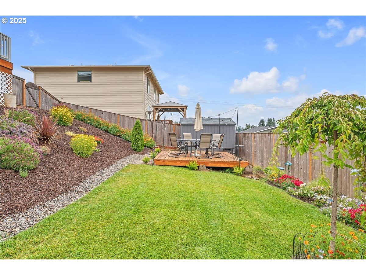 35560 Valley View Drive St. Helens, OR 97051 - Photo 4 of 47 a view of a house with swimming pool yard and patio