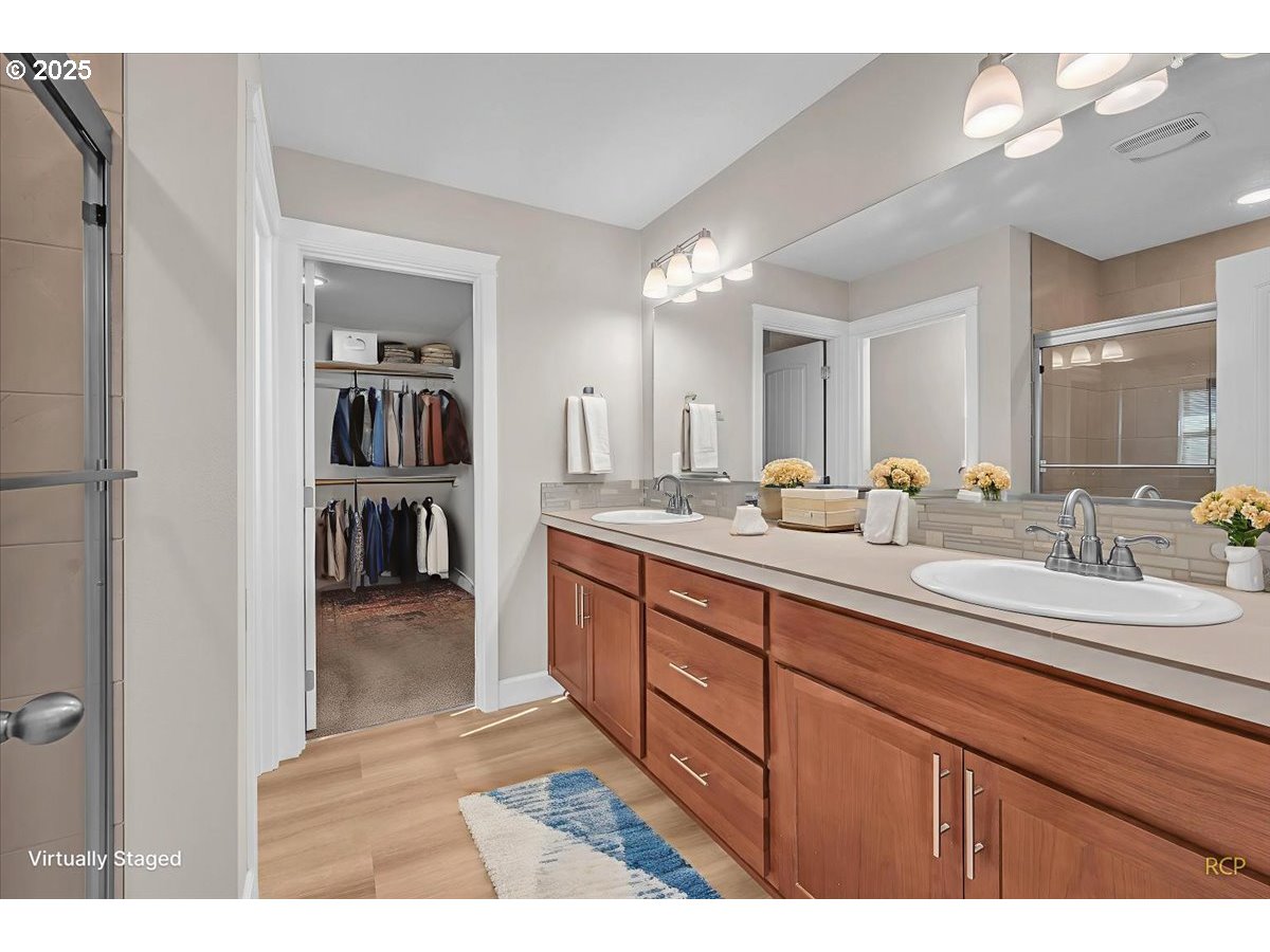 35560 Valley View Drive St. Helens, OR 97051 - Photo 46 of 47 a bathroom with a sink a toilet and a double vanity