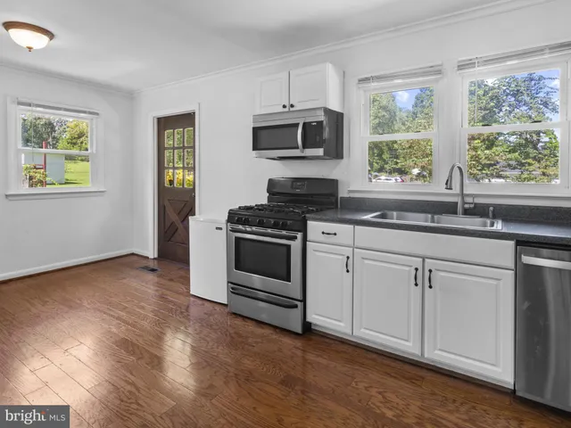 $489,999 | 10806 Javins Street, Glenn Dale, MD 20769