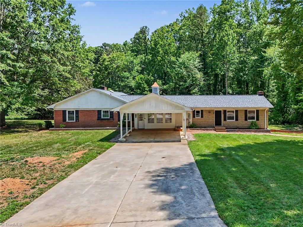 3063 Georgia Road Yadkinville, NC 27055 - Photo 4 of 38