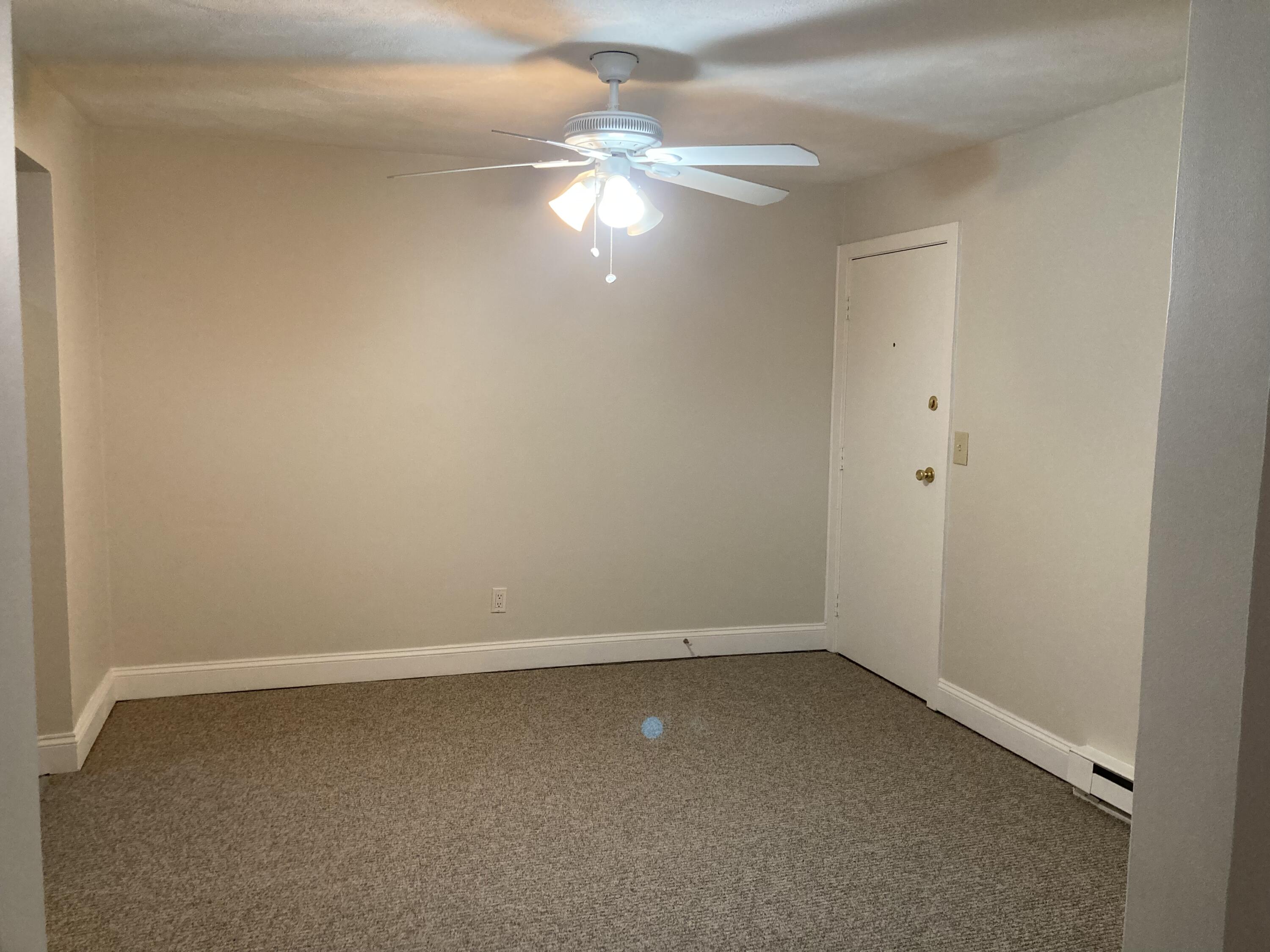 90-92 Sandwich Road, Unit D6 Bourne, MA 02532 - Photo 8 of 11 Dining Room