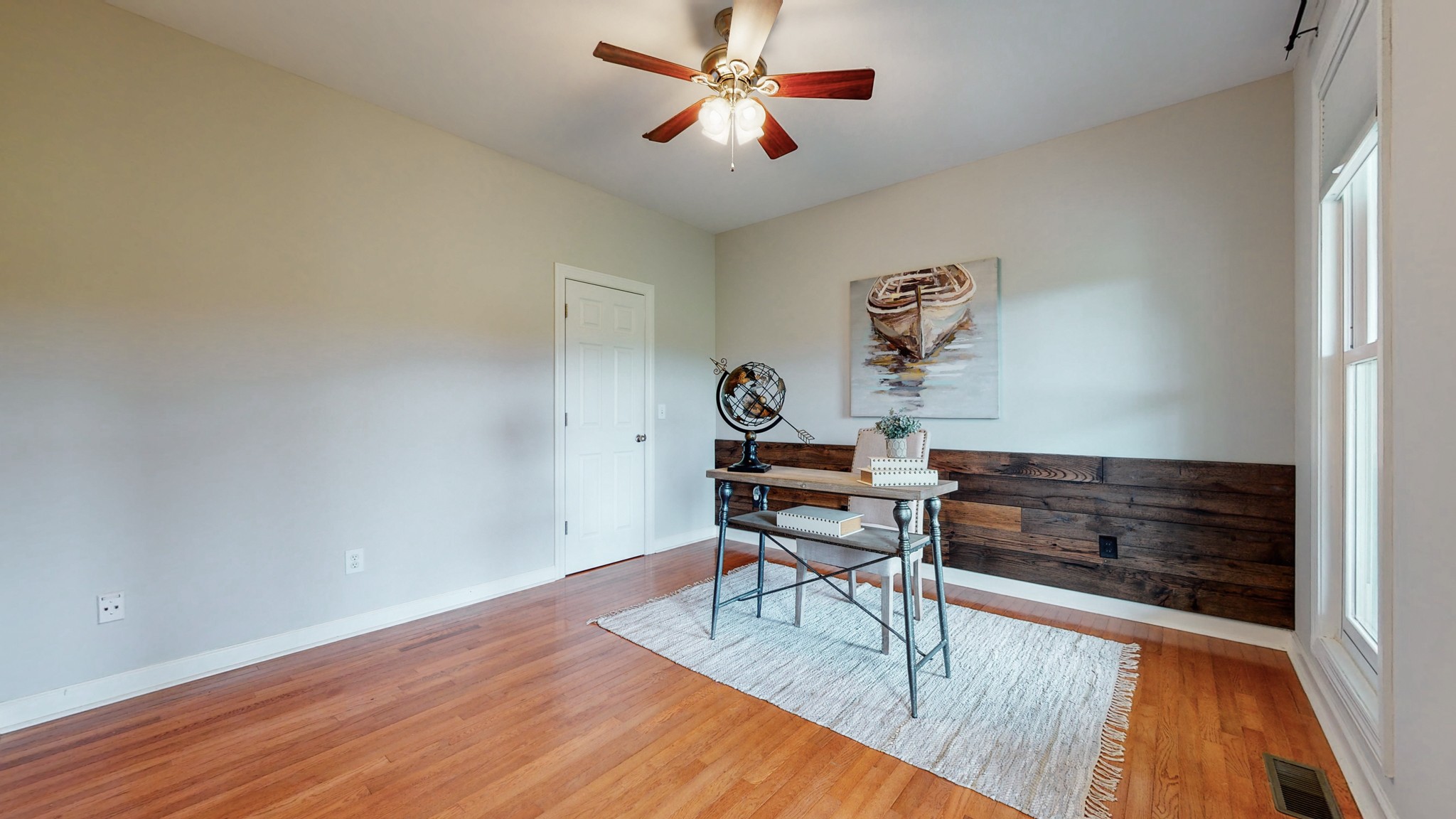 1805 North Lovvorn Road Christiana, TN 37037 - Photo 29 of 54 a workspace with wooden floor