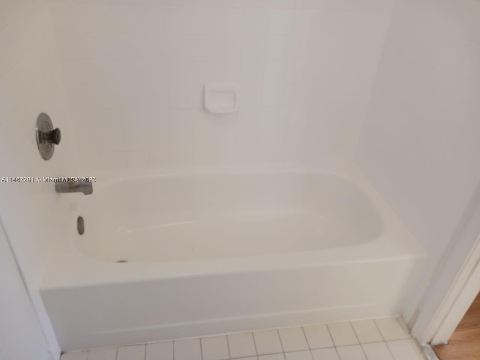 The Hammocks Miami, FL 33186 - Photo 15 of 17 a bathroom with a shower
