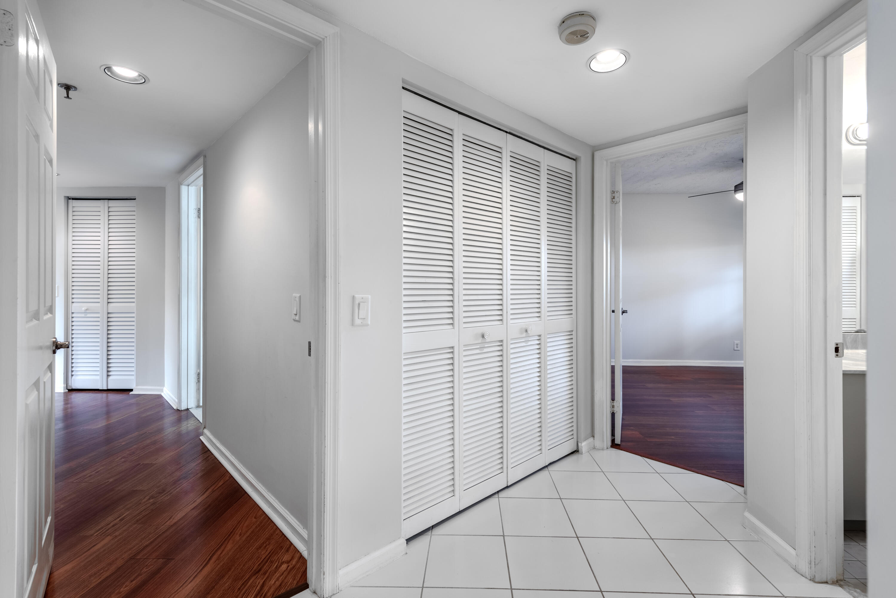 7519 La Paz Boulevard, Unit 302 Boca Raton, FL 33433 - Photo 12 of 29 7519 La Paz Blvd #302 (12 of 34)