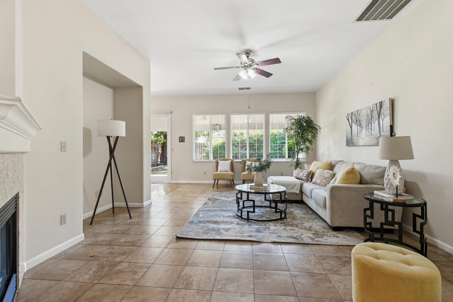 3808 Guildford Lane Modesto, CA 95355 - Photo 12 of 34