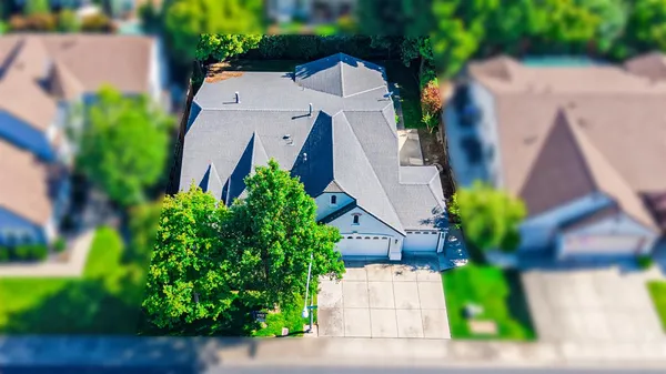 $610,000 | 3808 Guildford Lane, Modesto, CA 95355