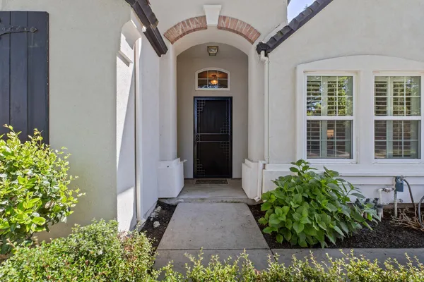 $610,000 | 3808 Guildford Lane, Modesto, CA 95355