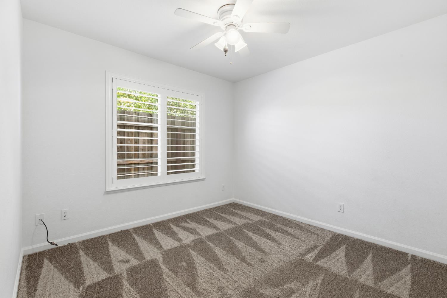 3808 Guildford Lane Modesto, CA 95355 - Photo 8 of 34