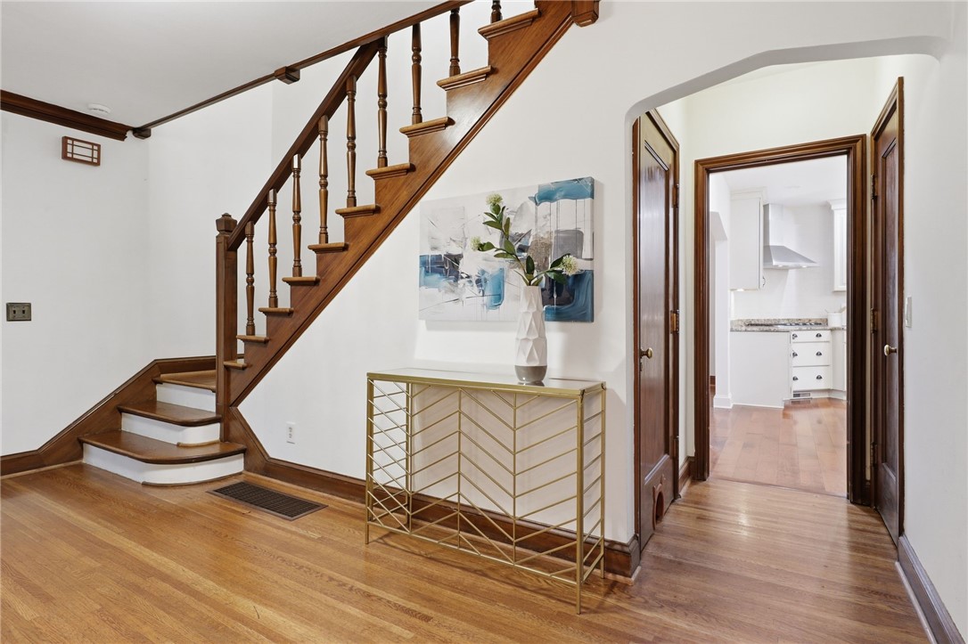 166 Monteroy Road Brighton, NY 14618 - Photo 5 of 49 Gallery Image 5
