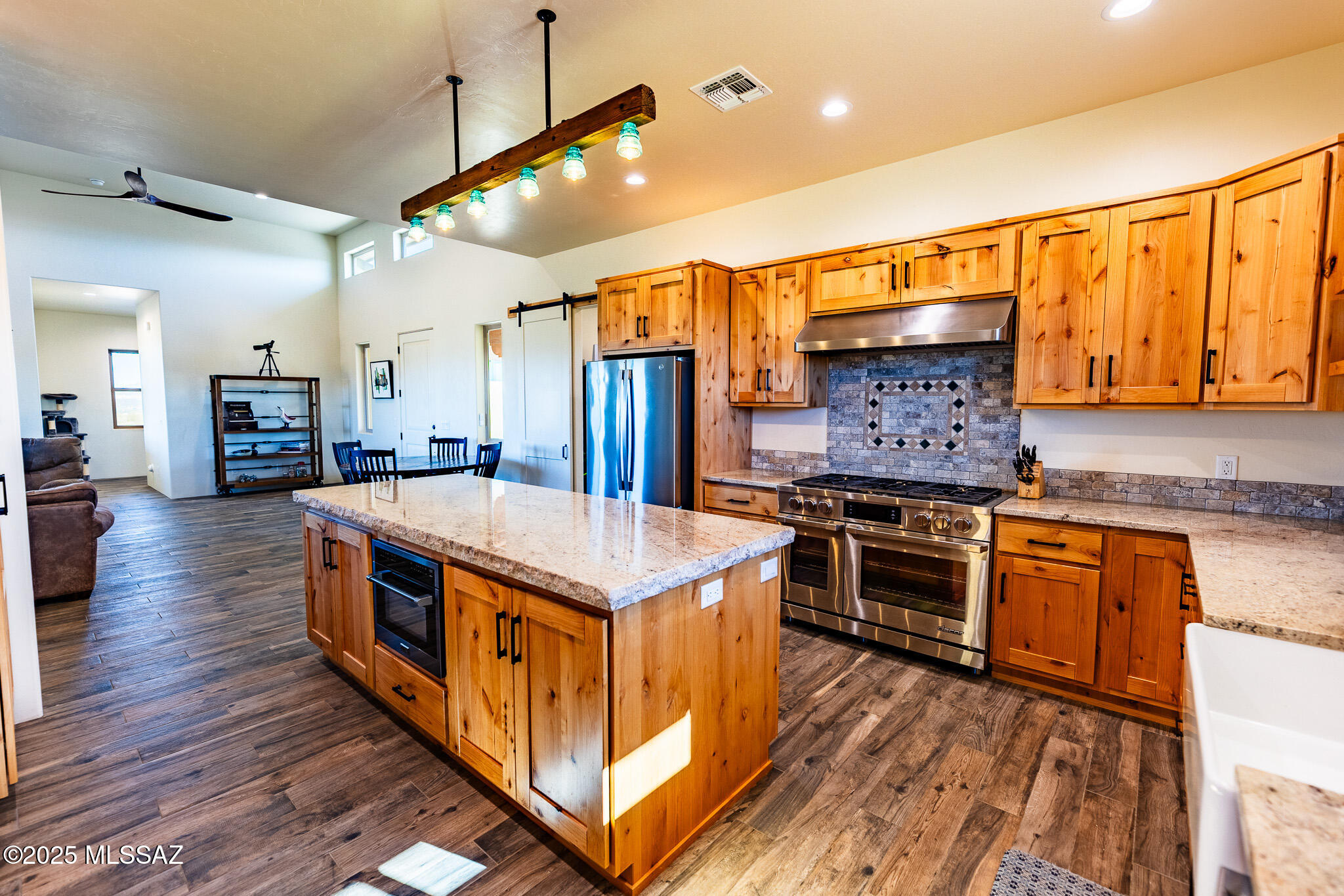 1121 North Apache Ridge Road Benson, AZ 85602 - Photo 13 of 47 R62B7851-HDR
