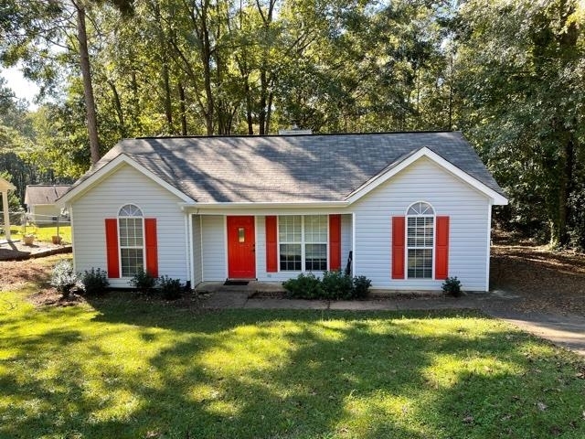 114 Ridgefield Circle LaGrange, GA 30241 - Photo 1 of 1 Gallery Image 1