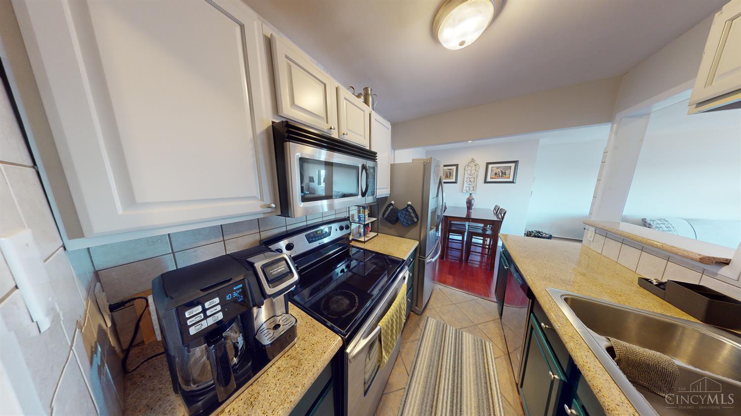 1815 William Howard Taft Road, Unit 903 Cincinnati, OH 45206 - Photo 9 of 29