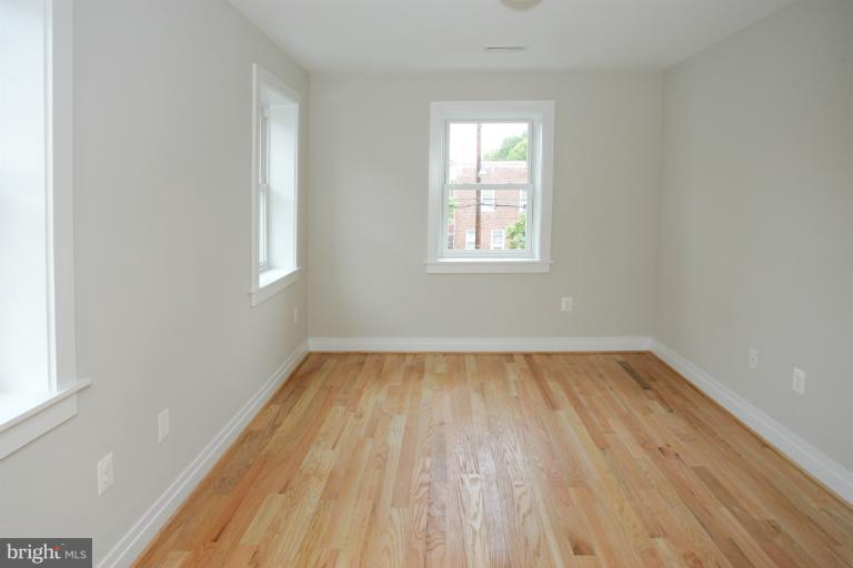 502 Rittenhouse Street Northwest Washington, DC 20011 - Photo 8 of 15 Bedroom