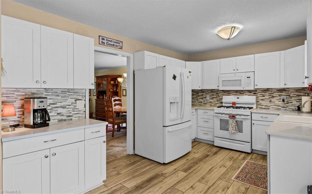 2418 Quaker Landing Road Greensboro, NC 27455 - Photo 14 of 50