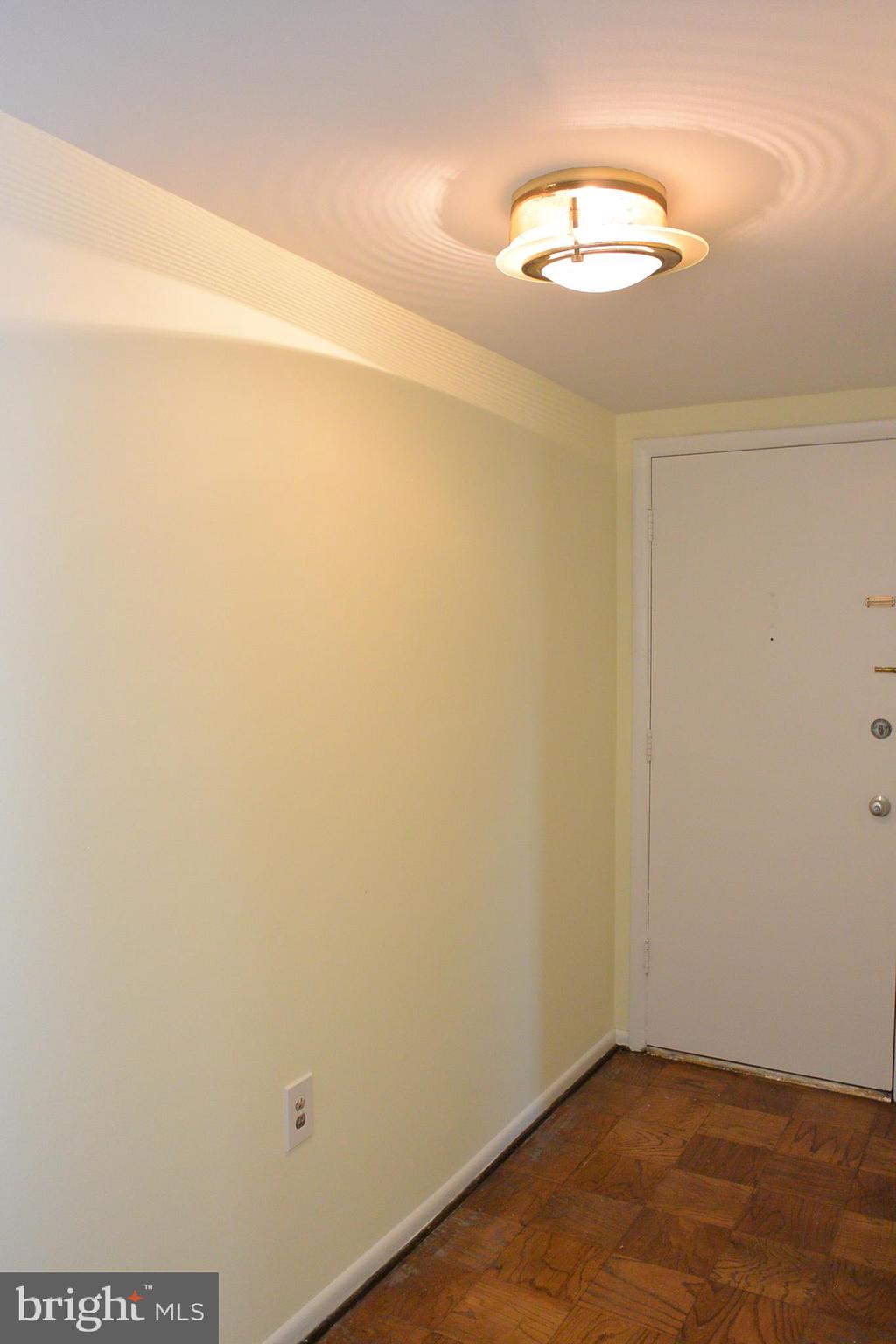 103 Cross Keys Road, Unit R103D2 Baltimore, MD 21210 - Photo 14 of 40