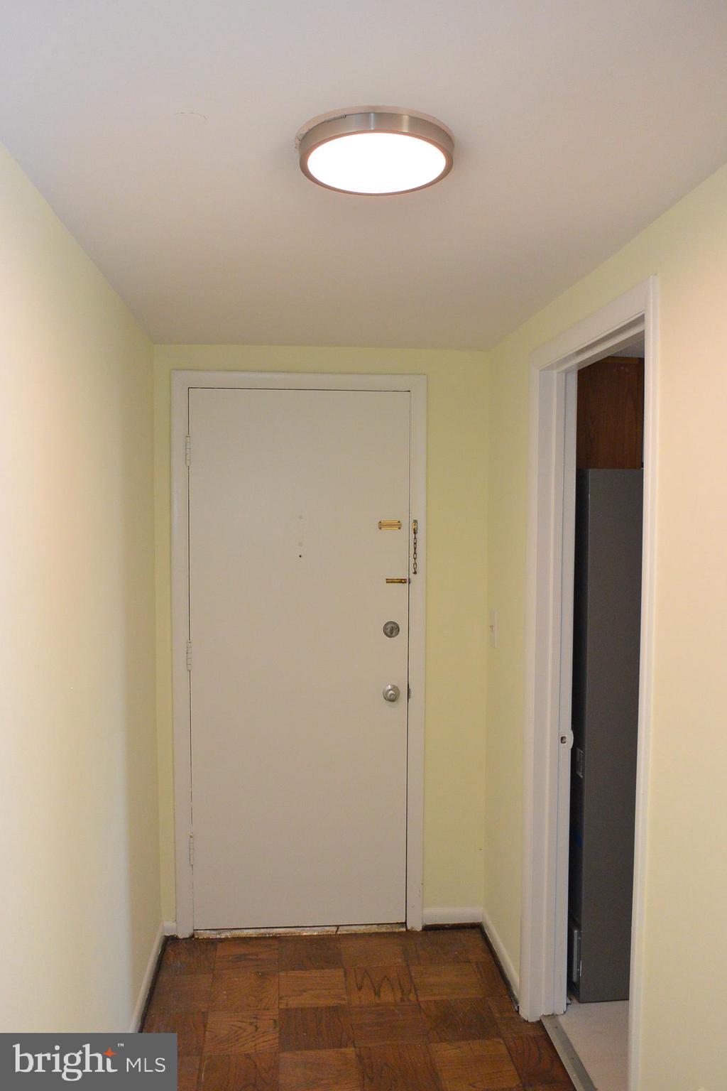 103 Cross Keys Road, Unit R103D2 Baltimore, MD 21210 - Photo 27 of 40