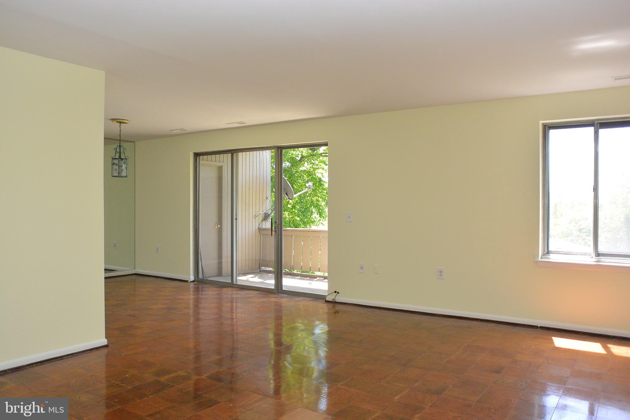 103 Cross Keys Road, Unit R103D2 Baltimore, MD 21210 - Photo 8 of 40