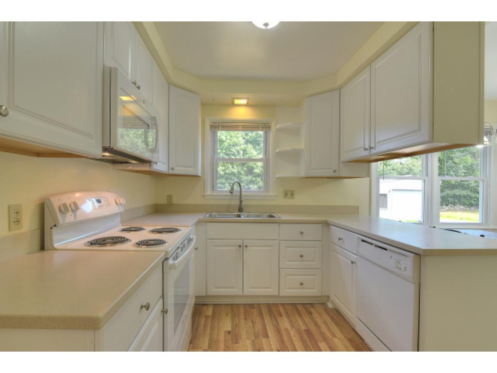 9 Knollcrest Road Goffstown, NH 03045 - Photo 12 of 36 Gallery Image 12
