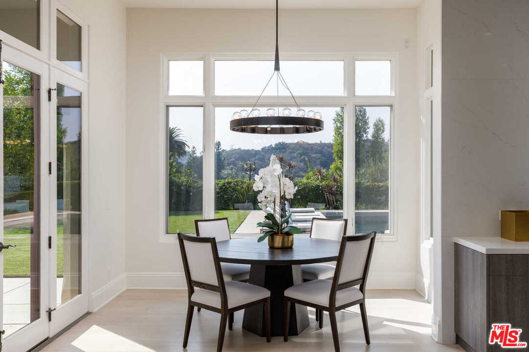 3307 Clerendon Road Beverly Hills, CA 90210 - Photo 4 of 17