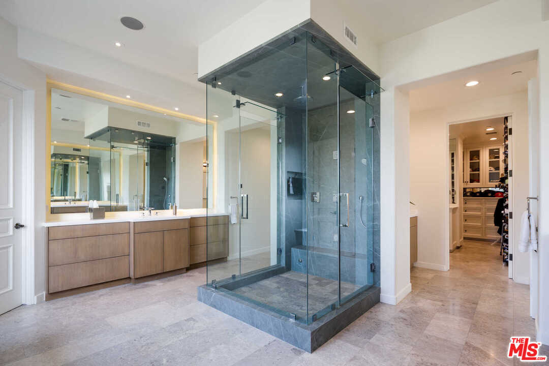 3307 Clerendon Road Beverly Hills, CA 90210 - Photo 10 of 17