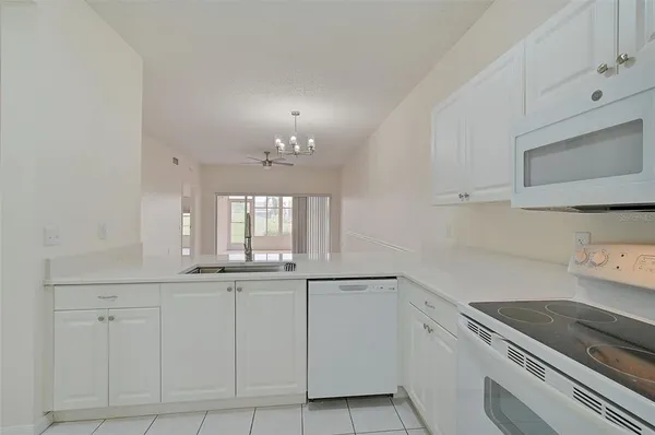 $269,900 | 4210 Caddie Drive East, Unit 102, Bradenton, FL 34203