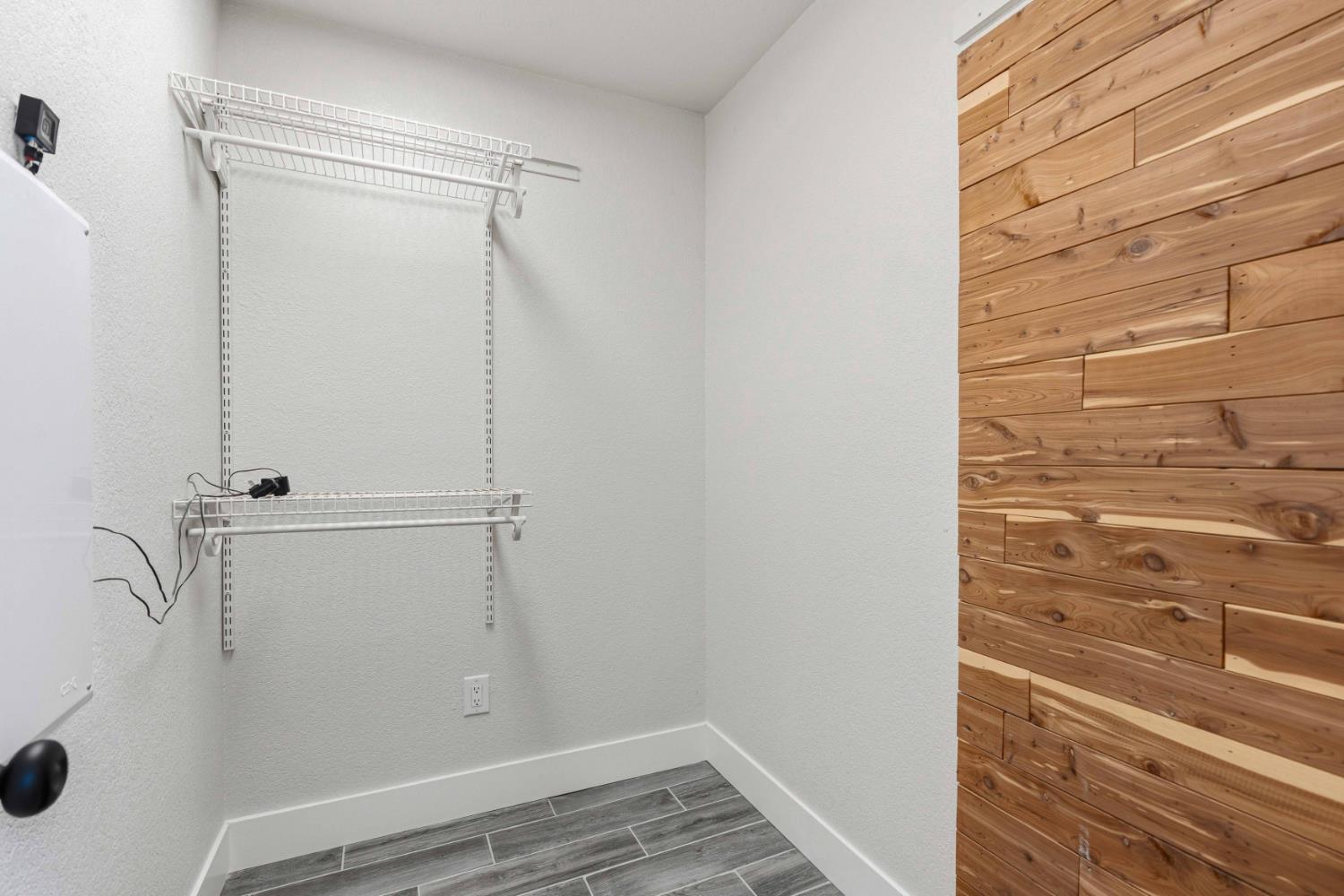 1464 Denise Drive Ripon, CA 95366 - Photo 28 of 41 a view of bathroom