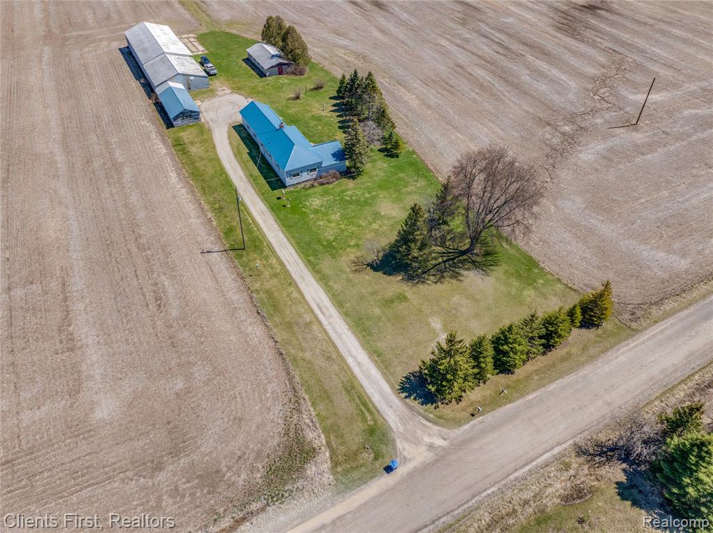 342 North Chambers Road Tawas City, MI 48763 - Photo 5 of 30