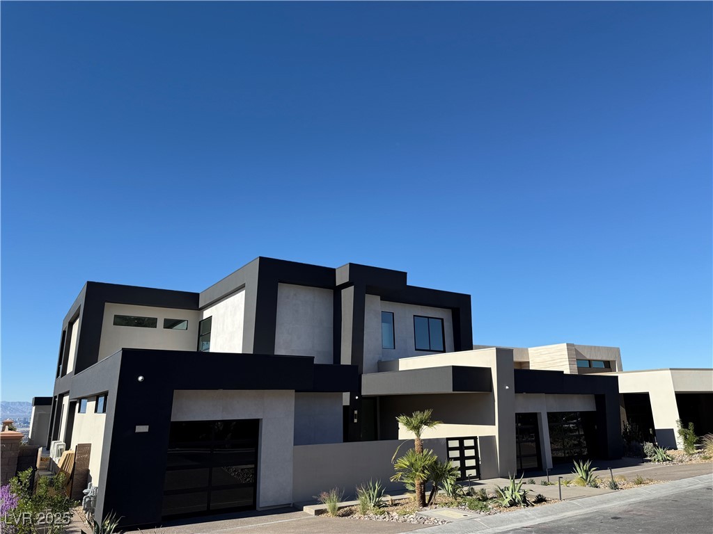 611 Alpine Summit Drive Henderson, NV 89012 - Photo 2 of 3