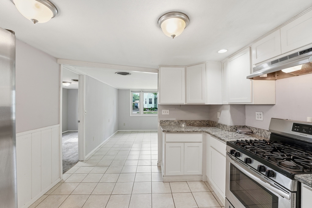 165 Hampden Street Springfield, MA 01151 - Photo 9 of 41