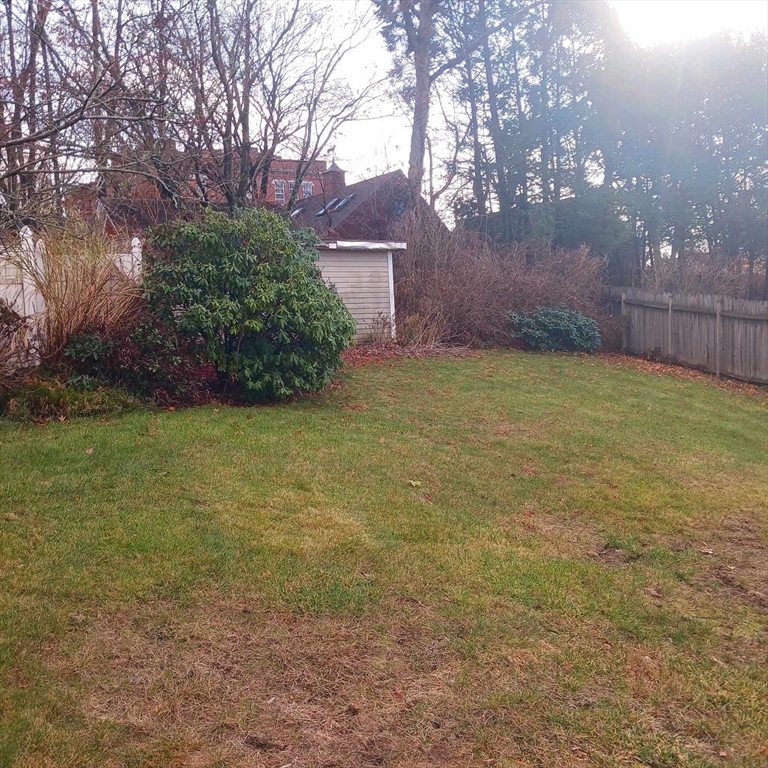 10 Aldrich Street Webster, MA 01570 - Photo 4 of 17