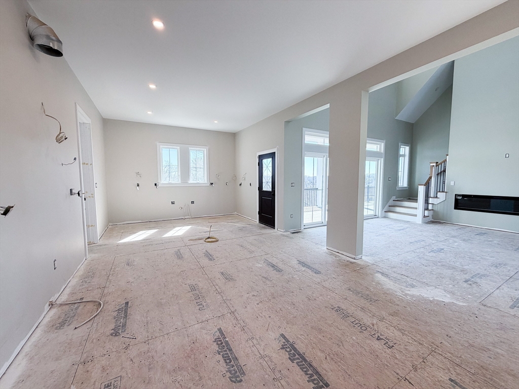 4 Oneil Way Saugus, MA 01906 - Photo 8 of 42