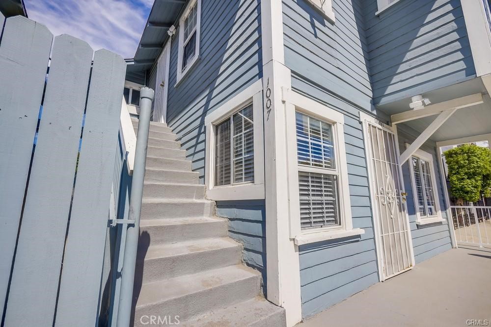 1007 Lewis Avenue Long Beach, CA 90813 - Photo 4 of 43